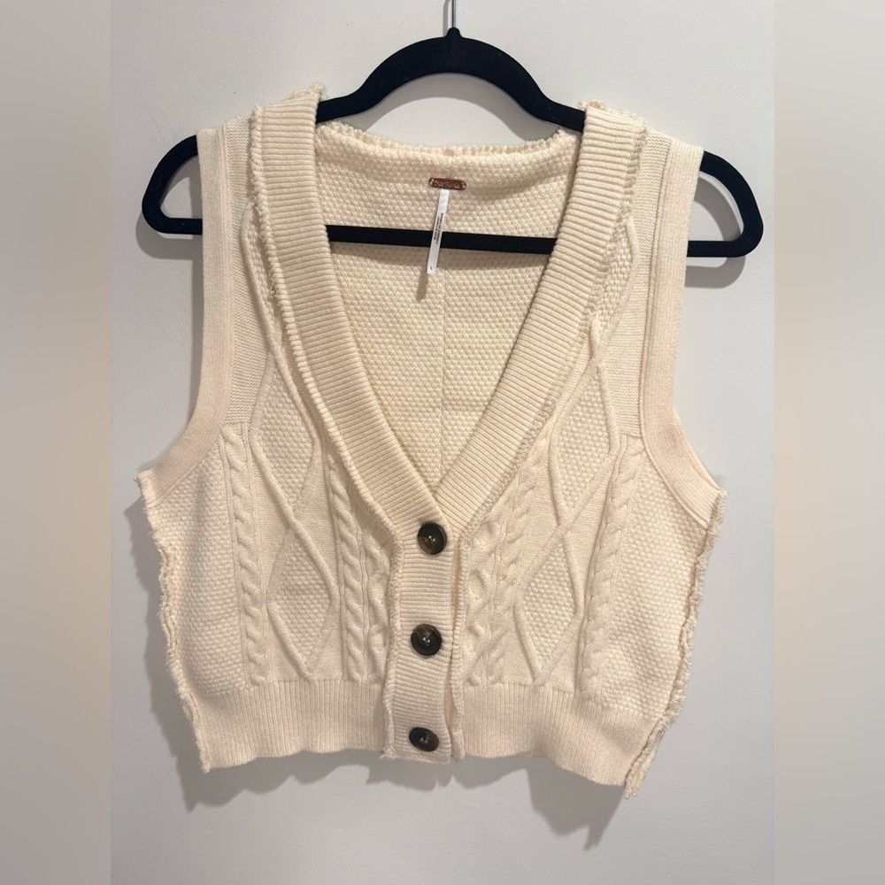 Free People Cable Knit Cropped Sweater Vest Cream Button Front Size L - Picture 4 of 8